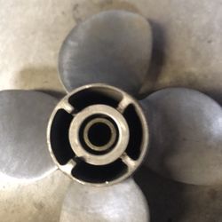 4 Blade Bravo 2 Stainless Steel ***N E W***