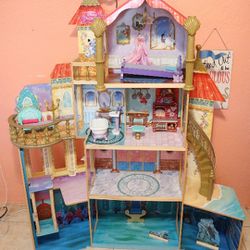 Fully Assembled Dollhouse - Disney Ariel Undersea Kingdom
