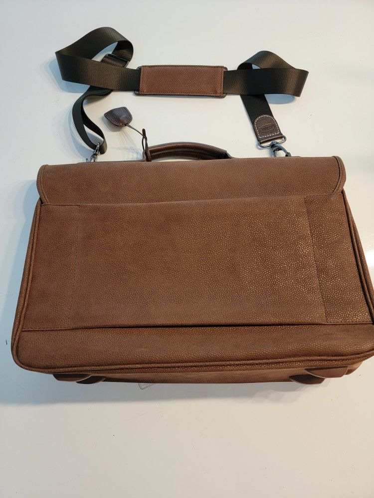 Bric's Laptop/Messenger Leather Bag for Sale in Los Angeles, CA - OfferUp
