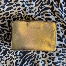 Michael Kors Crossbody GOLD IN COLOR & Details