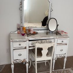 Vanity Desk 