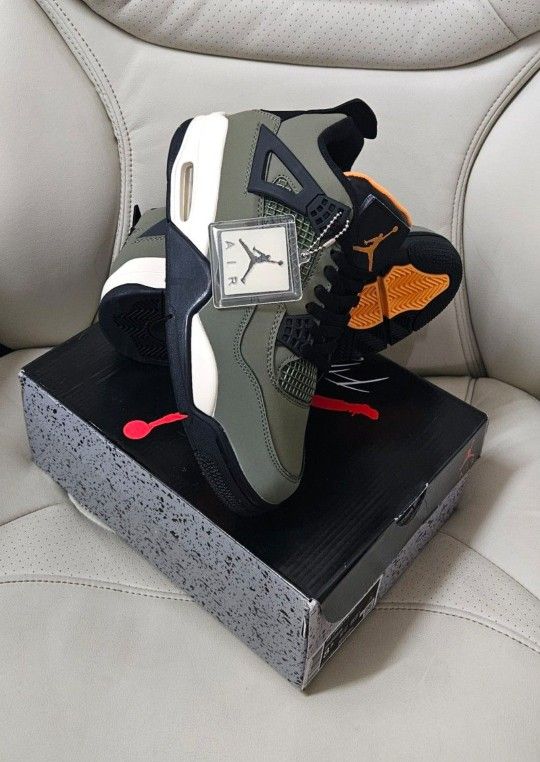 Jordan 4 Retro