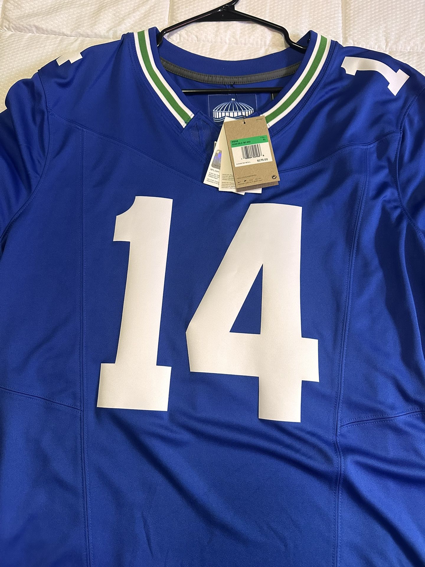 Mens Throwback FUSE DK Metcalf Jersey