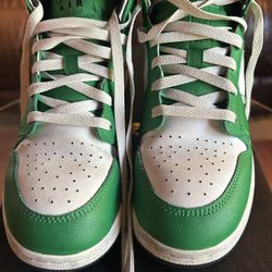 Air Jordan 1 Mid (GS) Lucky Green - 6Y