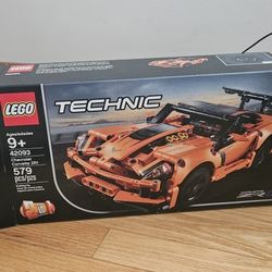 Lego Technic Set 42093 - Super Gently Used