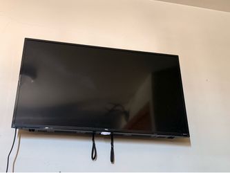 43’ ROKU TLC TV