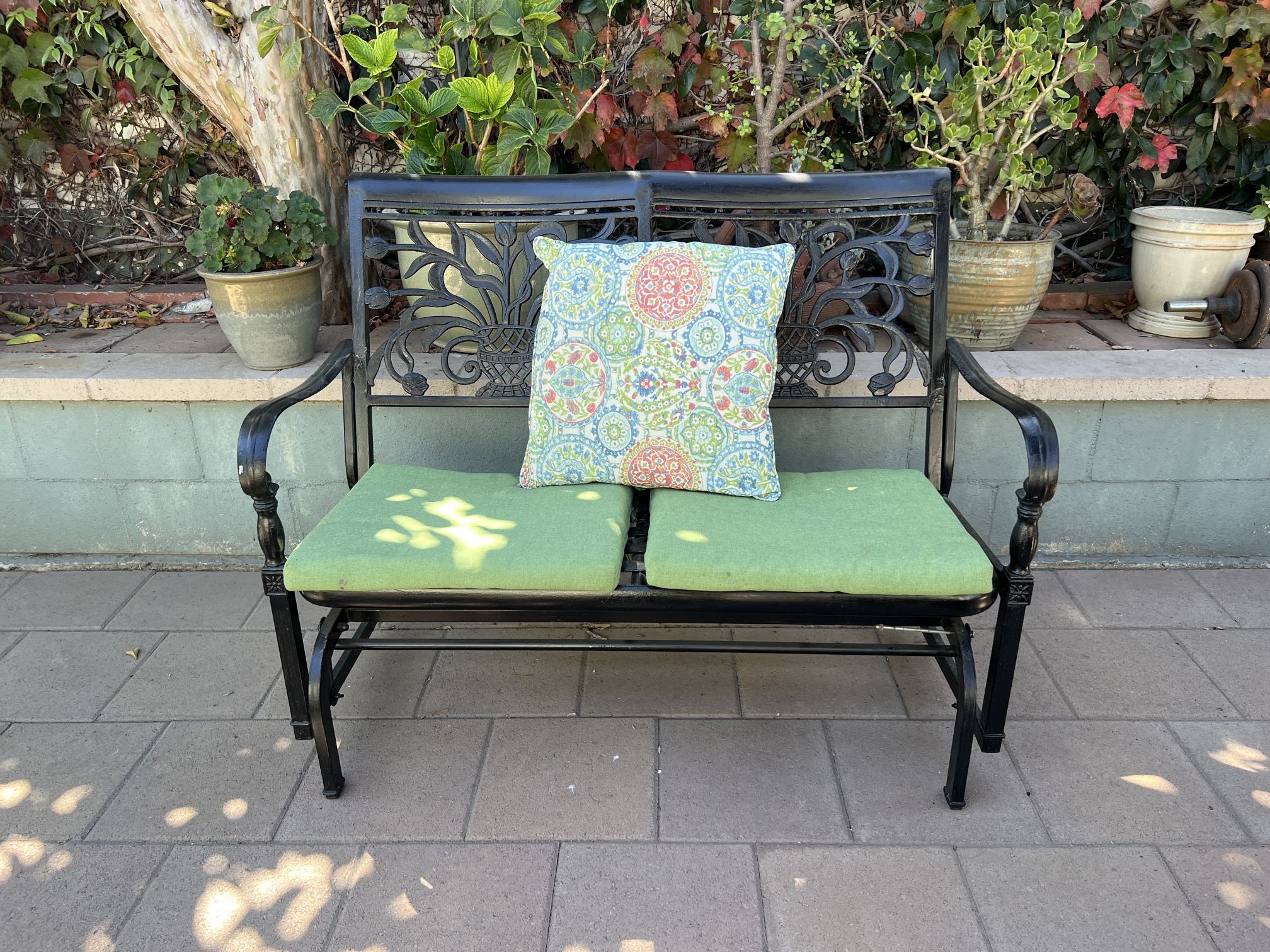 Black Glider Bench