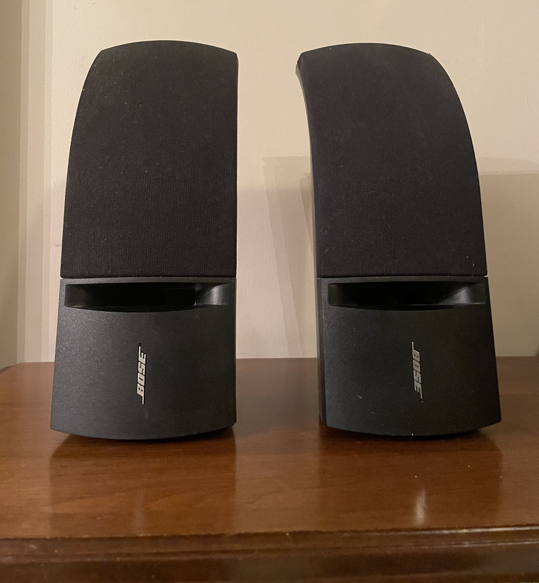 Black Bose 161 speaker system