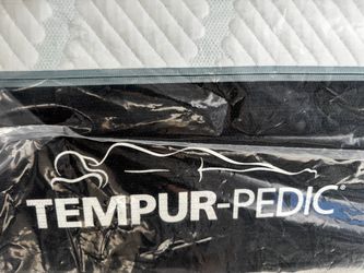 New king size Tempurpedic mattress