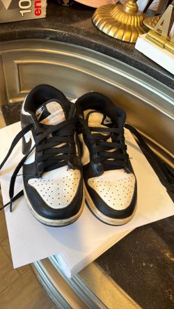 Nikes pandas size 6 1/2  women’s