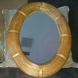 Beautiful Wall Mirror! Like New!