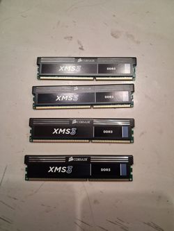 Corsair XMS3 DDR3 RAM Kit (4 Sticks)