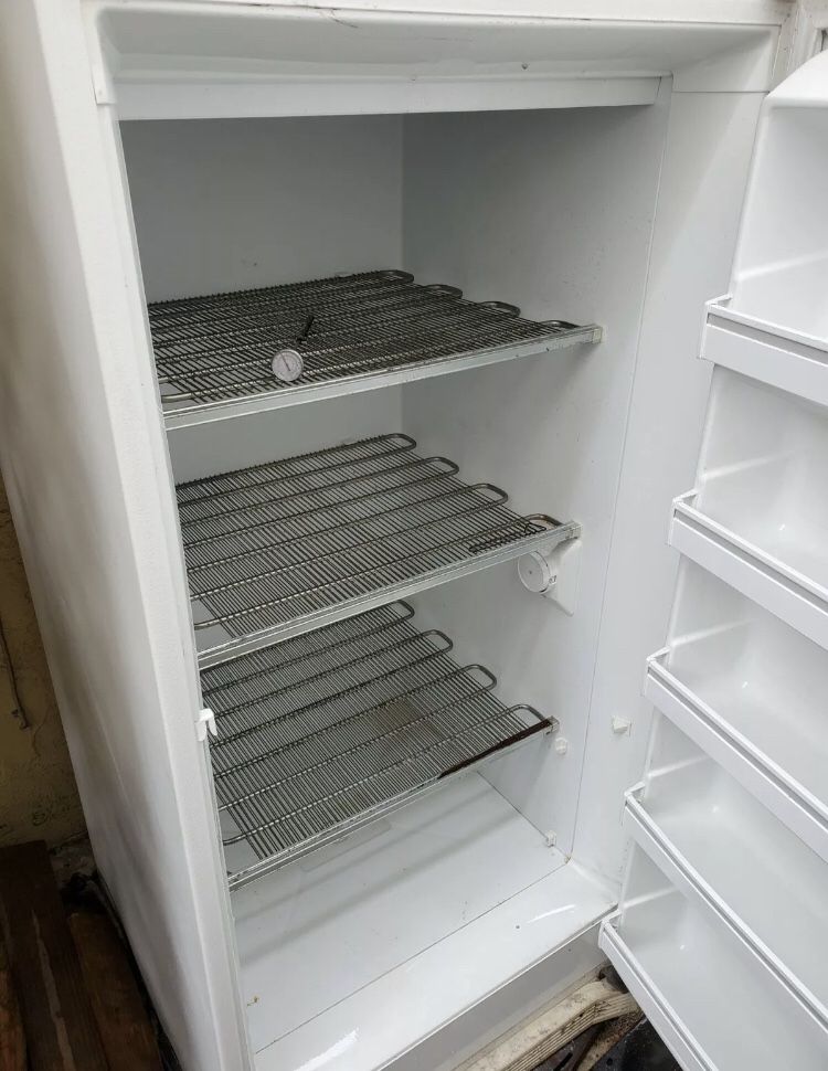 Kenmore Upright Standup Freezer, Adjustable Thermostat Defrost Drain Works Great for Sale in