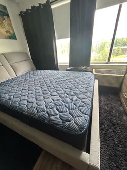 Queen Size Bluetooth Bed Frame – Excellent Condition