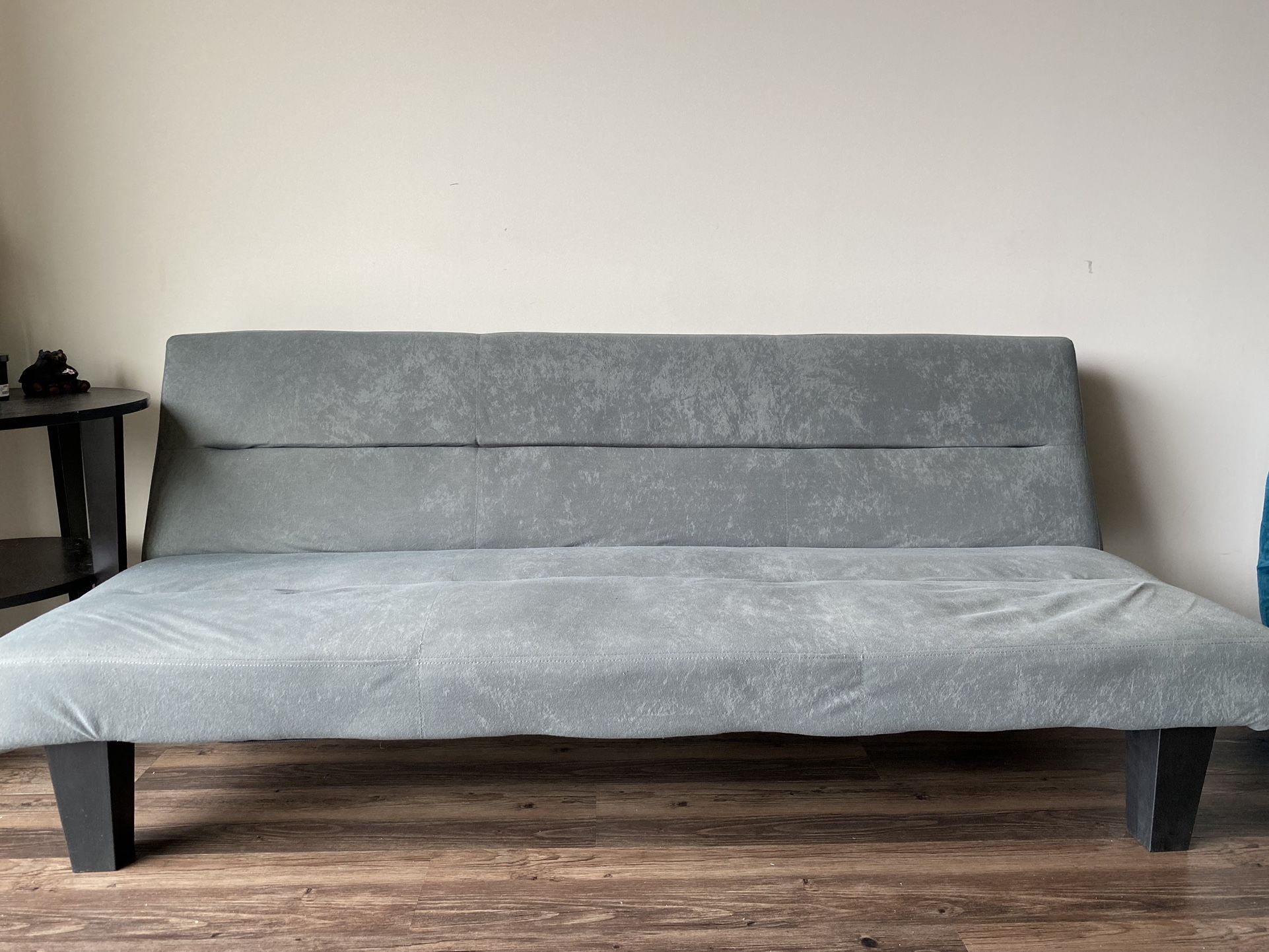 Gray Futon 