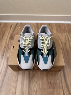 Yeezy wave runner 700