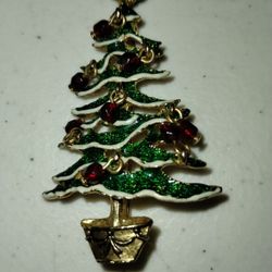 VINTAGE CHRISTMAS TREE BROOCH PIN