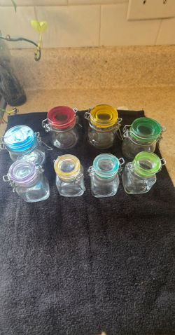 Set of 2 glass spices containers
