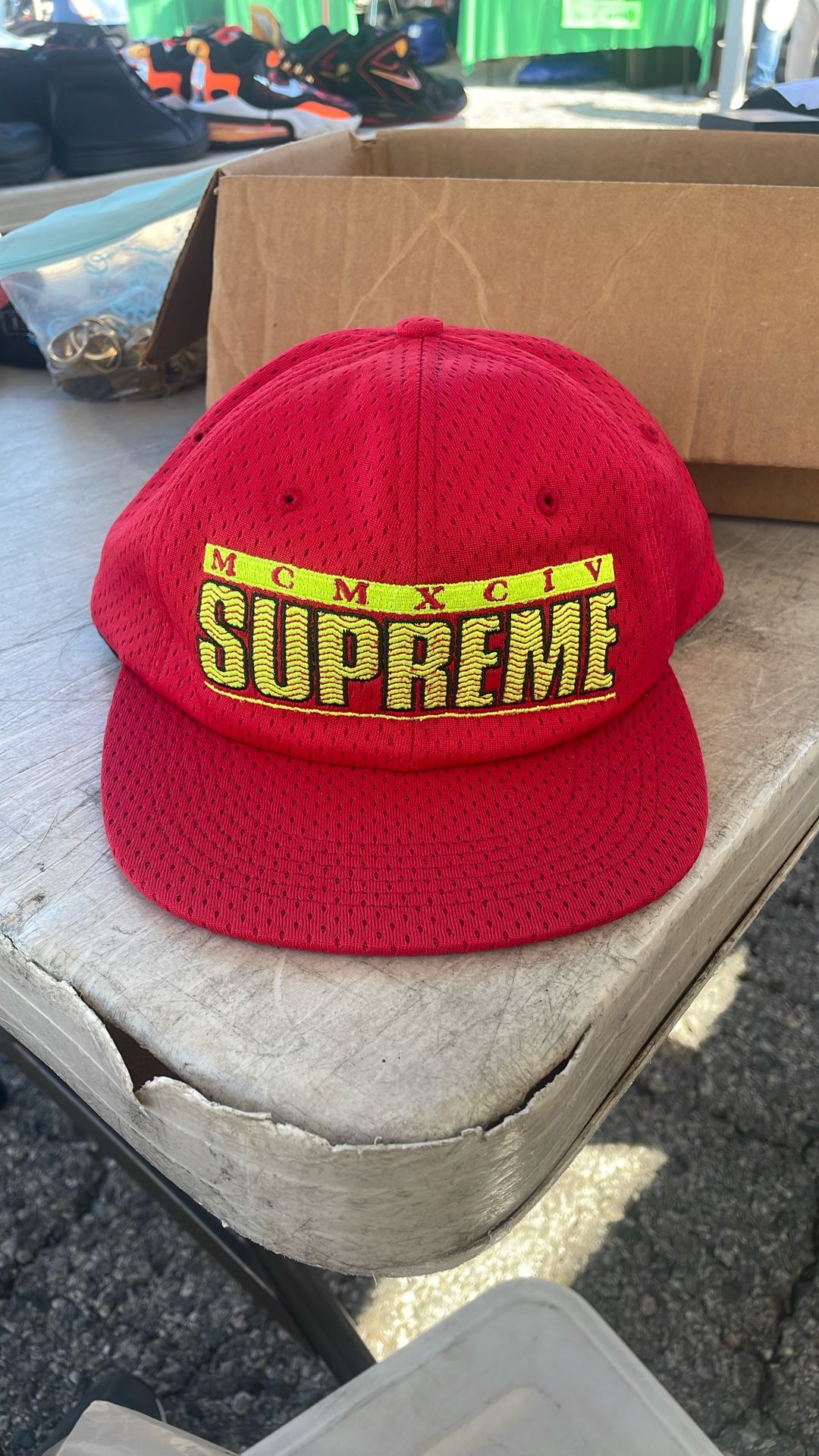 Supreme Snap back Hat