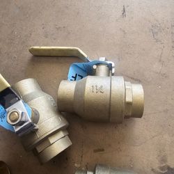 1 1/4" ball valves sweat brass