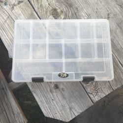 Daiwa Fishing Box $5