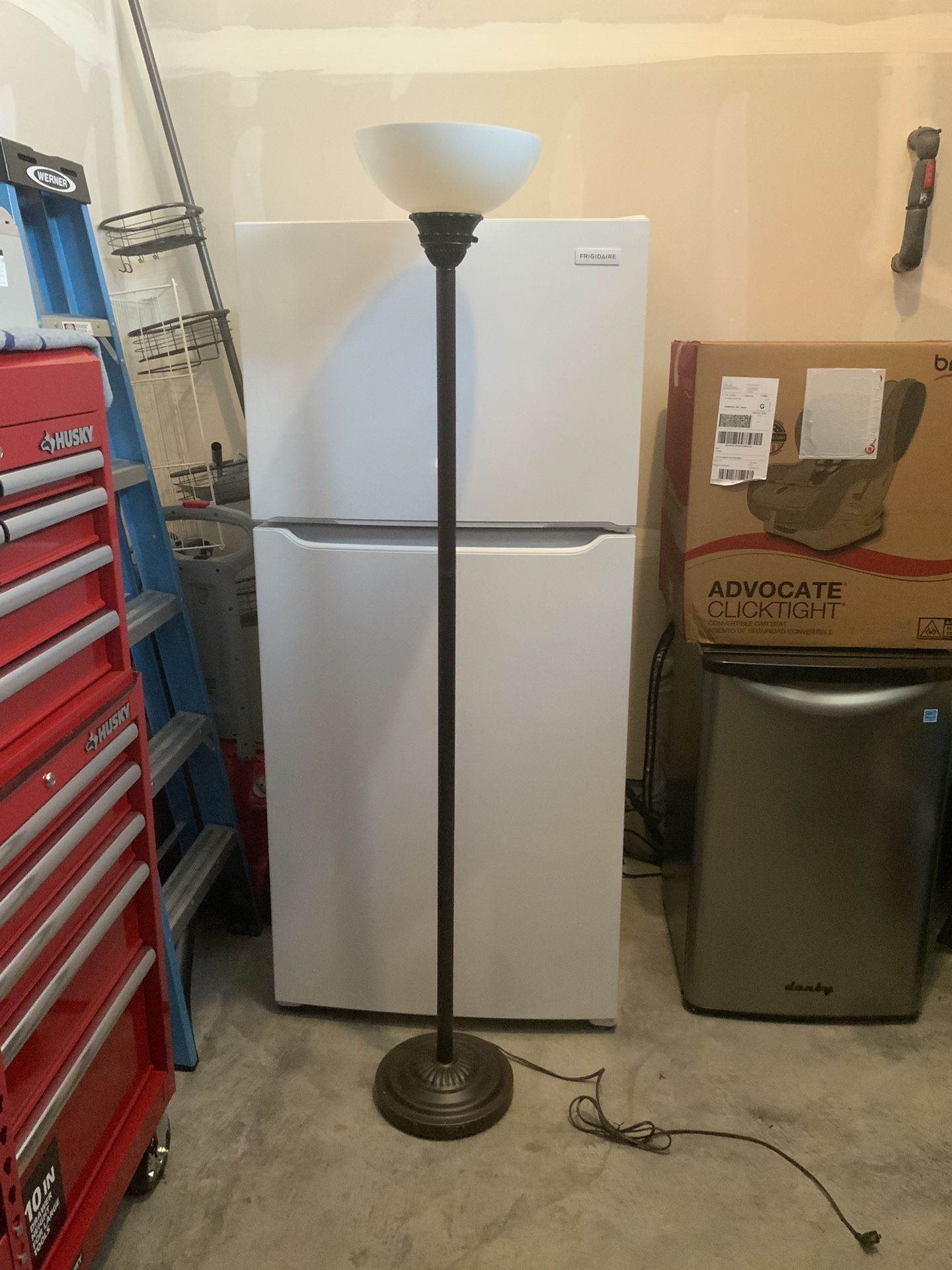 Individual Standing Light