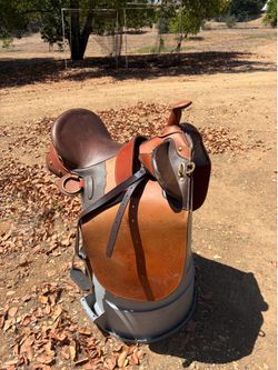 Australian stock saddle