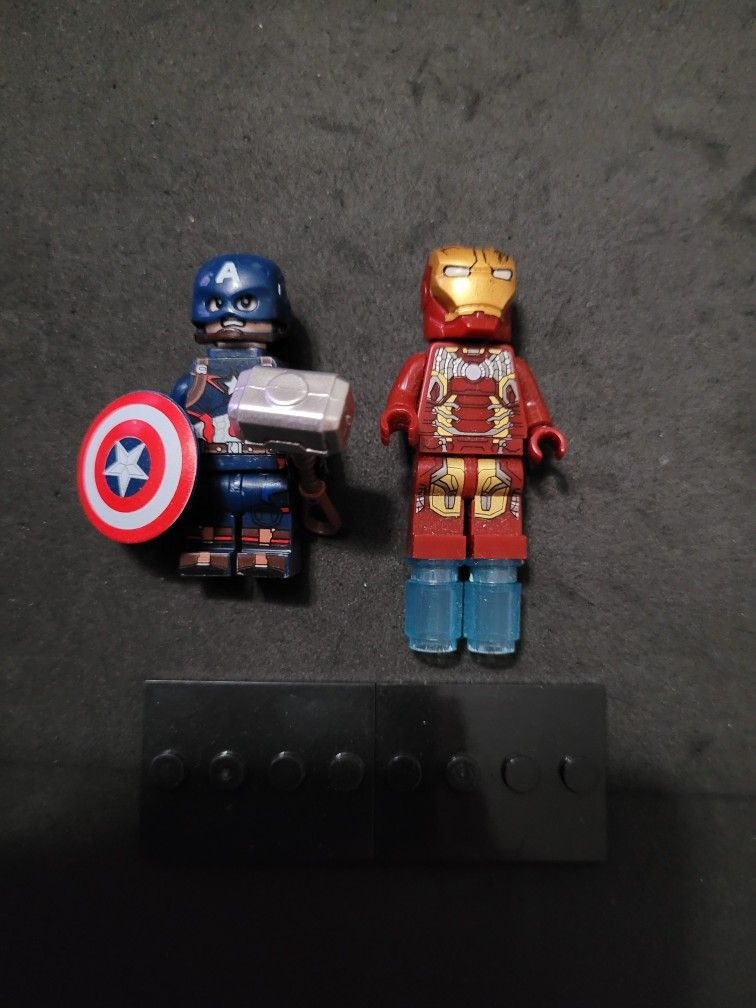New Captain America & Ironman Mini Figure Set
