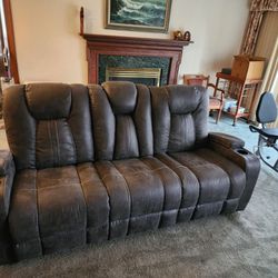 Dual Recliner With Optional 3rd Seat