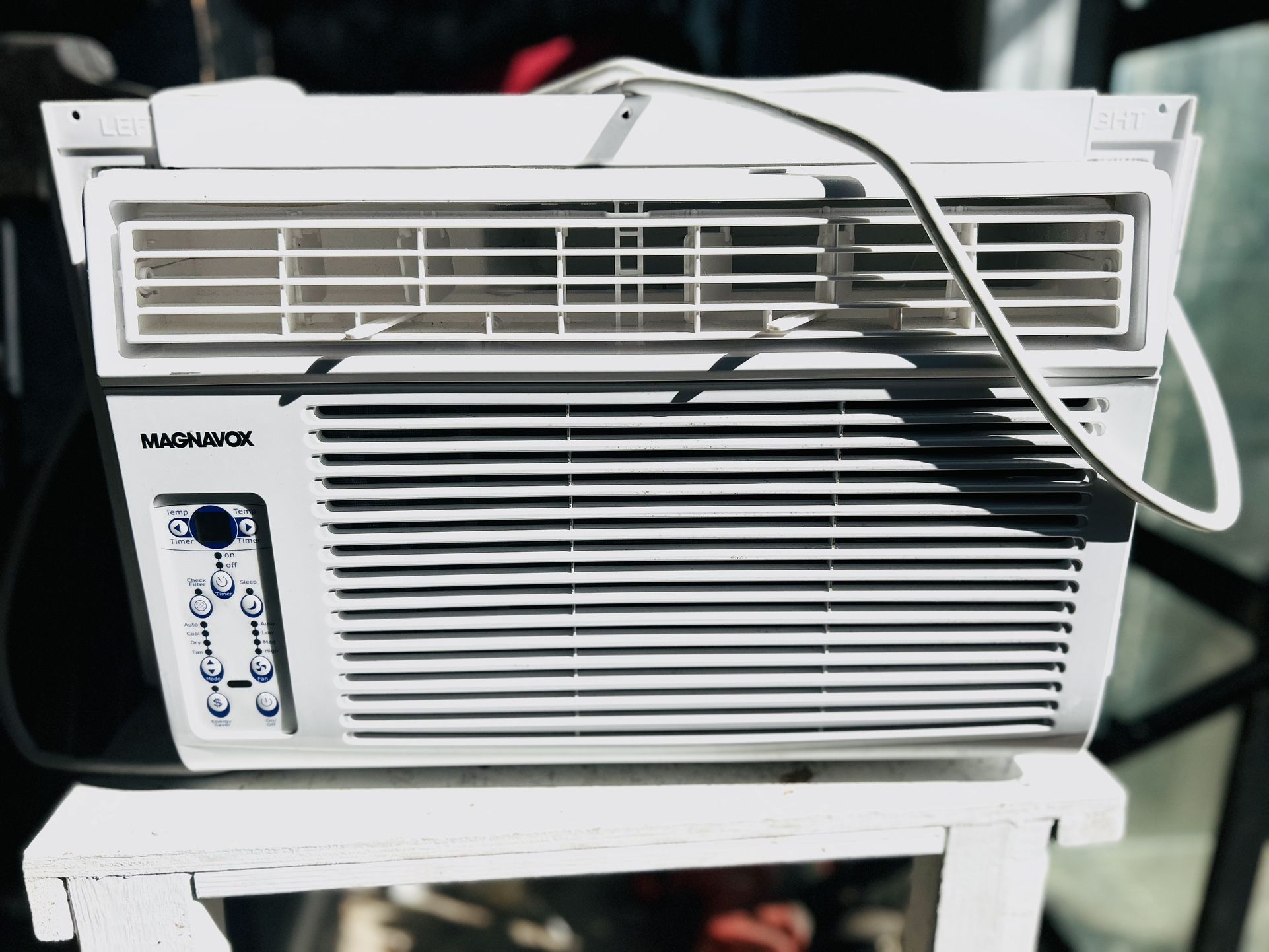 Used Magnavox 8000 BTU Window AC Unit W-08CR3 - Efficient Cooling
