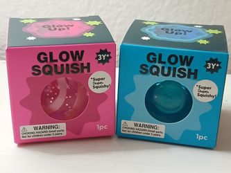 Glow in the Dark Squish 💙😎🩷