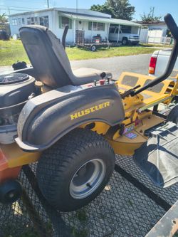 Hustler sport runs great 42inch cut Honda motor