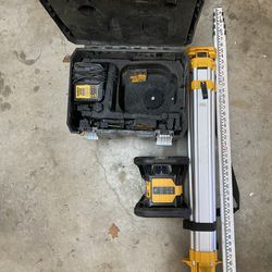 Dewalt RED BEAM SELF-LEVELING ROTARY LASER KIT WITH TRIPOD & ROD.