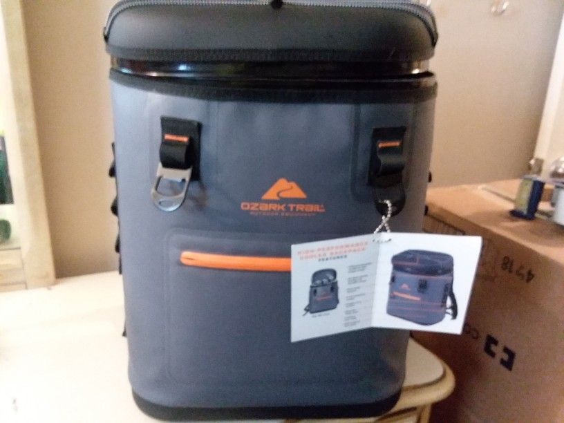 Ozark Trail 20 can Backpack Cooler
