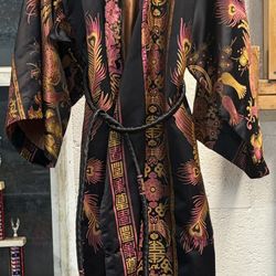 Kymono robe 