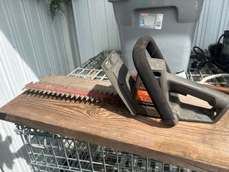 17” Electric Hedge Trimmer with Stainless Blade