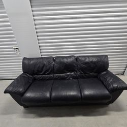 Nice Old Leather Couch 