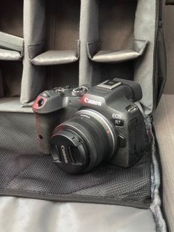 Canon R7 Mirrorless Camera with 18-45mm Lens (Used, Great Condition)