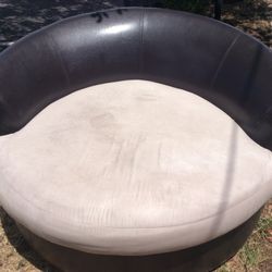 Comfy Couch Round Real Soft Perfect For Your Man Cave Garage Or Home 25.00