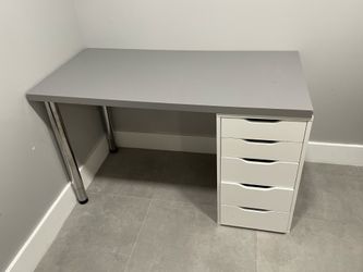Modern Gray Desk with 5 Drawer Storage – 48” Office Desk
