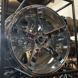 ‼️20” Strada Perfetto Wheels Chrome‼️