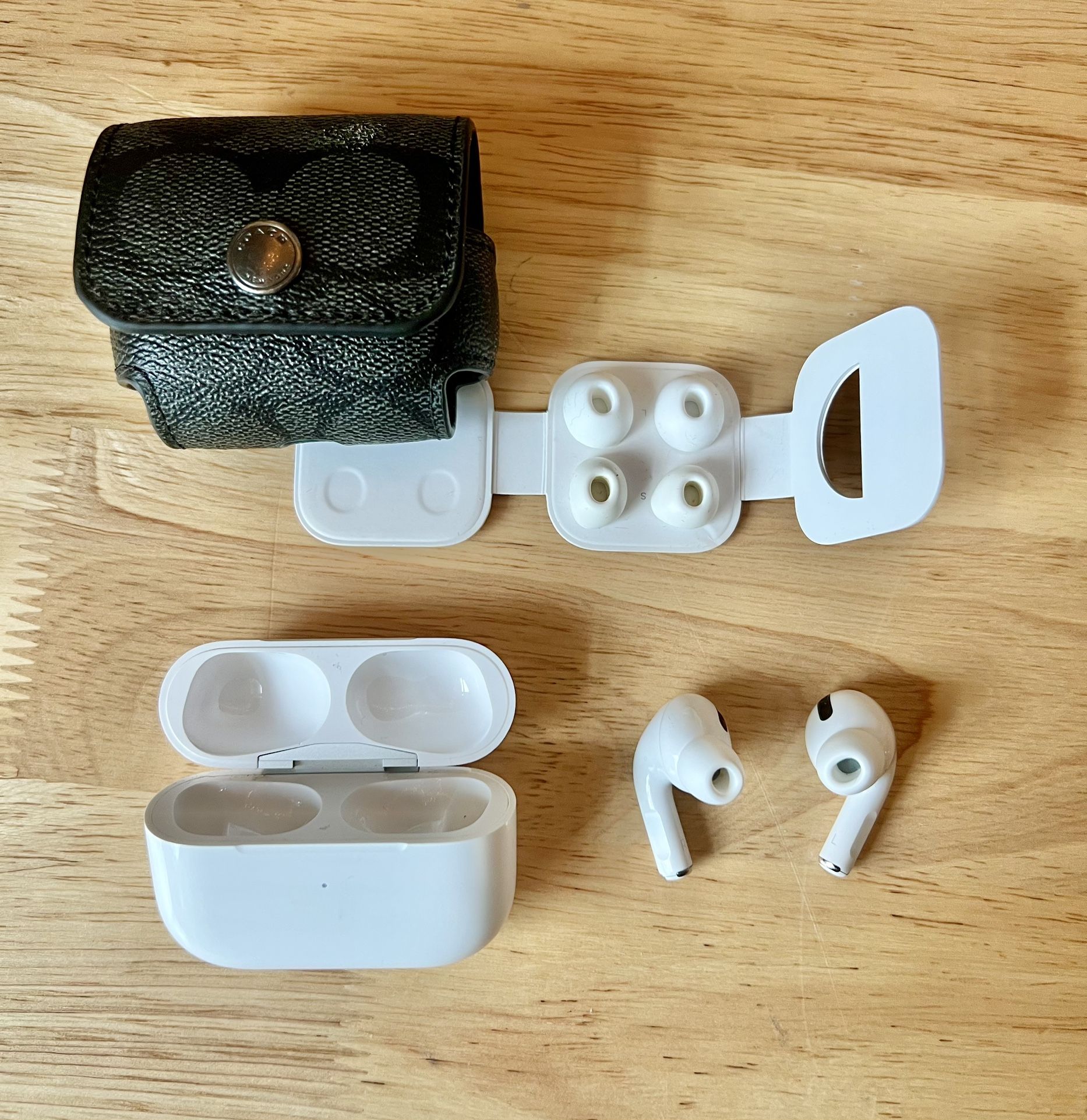 Apple AirPods 2nd generation 
