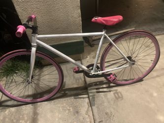 Fixie bike in fixed gear