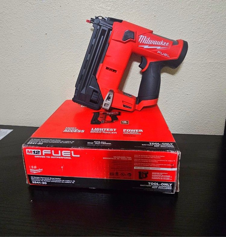 MILWAUKEE M12 FUEL BRAND NAILER 18GA