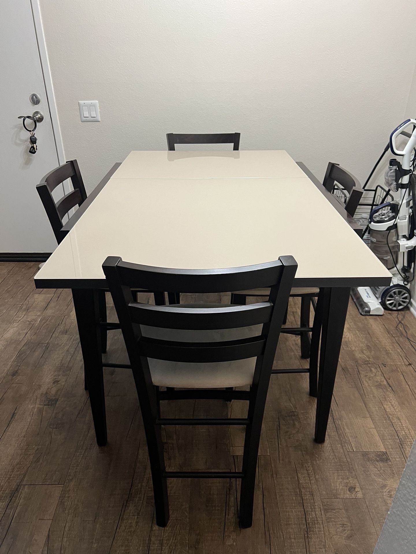 Italian Made Extending Dinner Table for Sale in Inglewood CA OfferUp