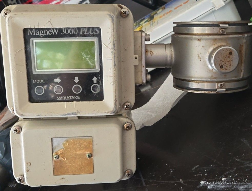 Azbil MagneW 3000 PLUS electromagnetic flowmeter,
