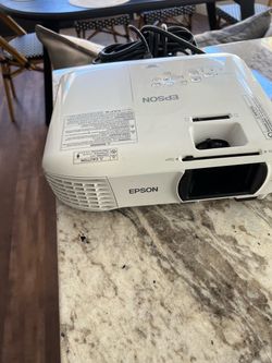 Epson Home Cinema Projector 1060