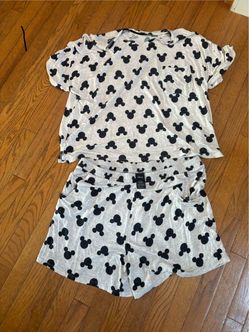 Women’s Disney Pajama Set-Size XL