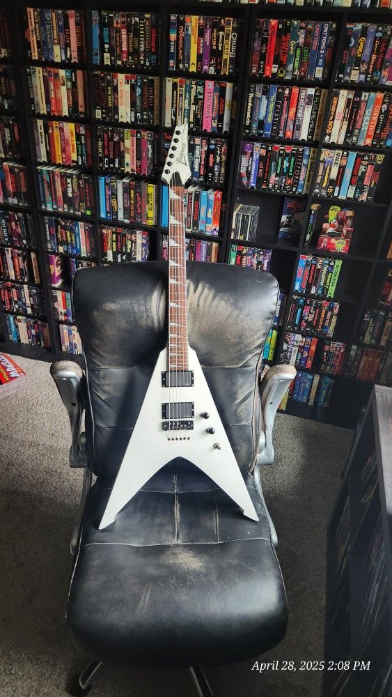 Rare Ibanez Vbt-700 (Cash Only No Trades)