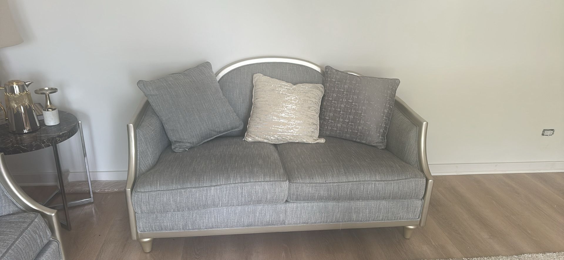 2 Sofa For 650